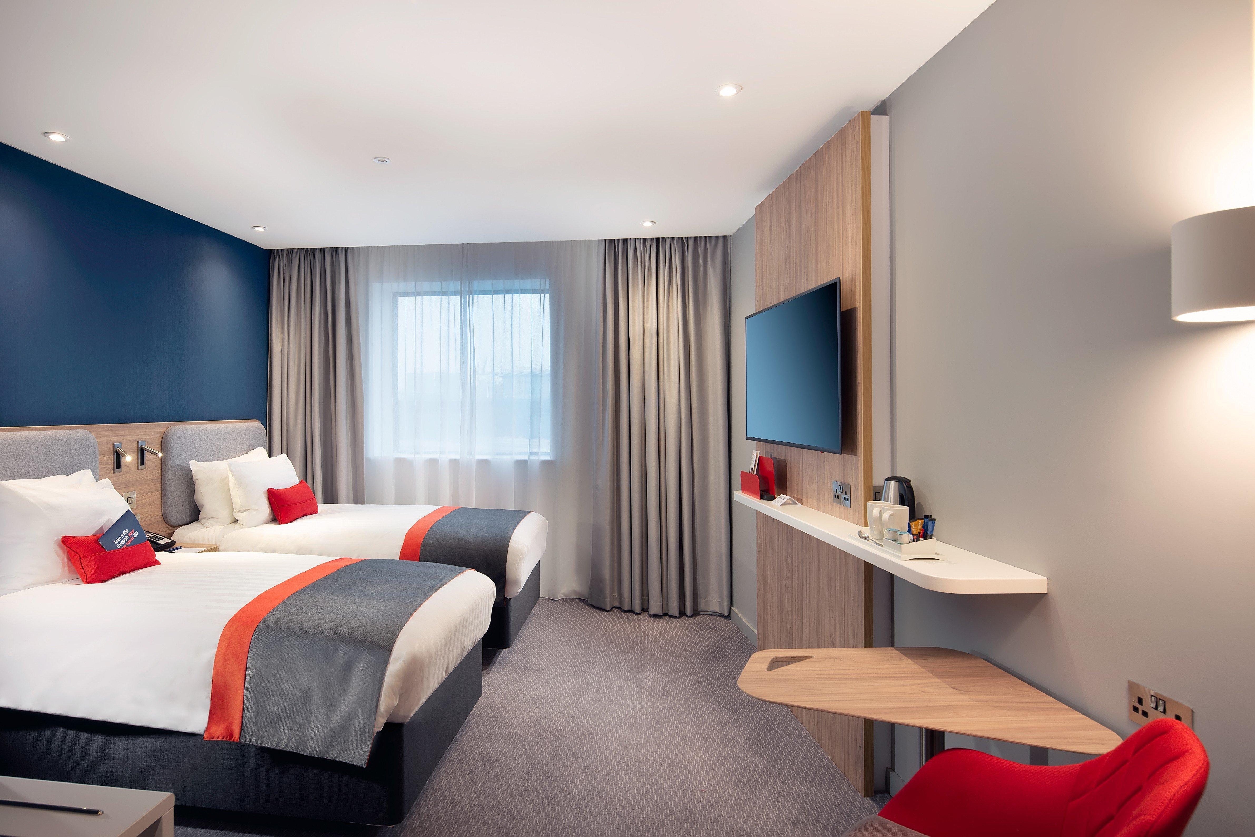Отель Express - London Heathrow T4 By Ihg
