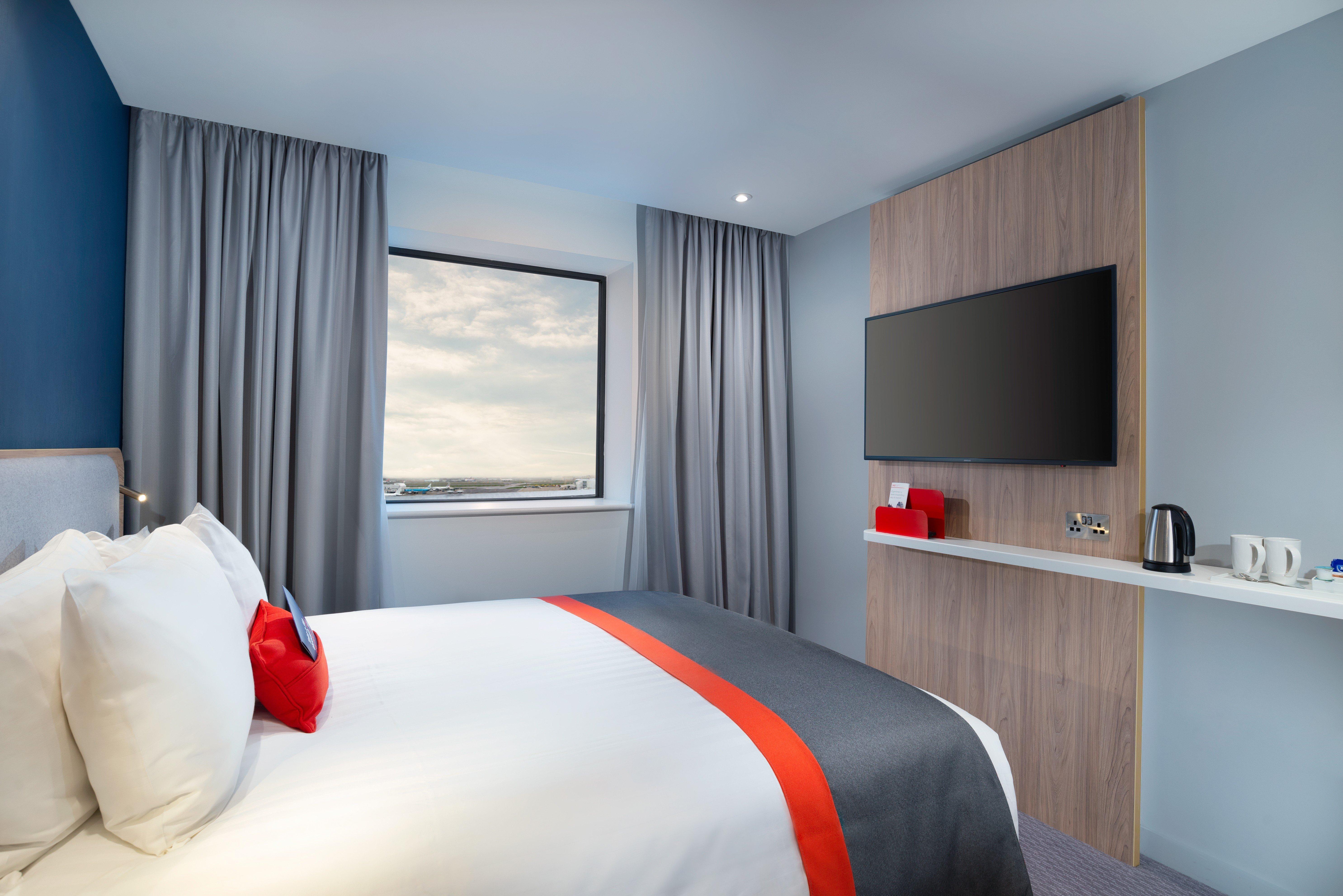 Отель Express - London Heathrow T4 By Ihg